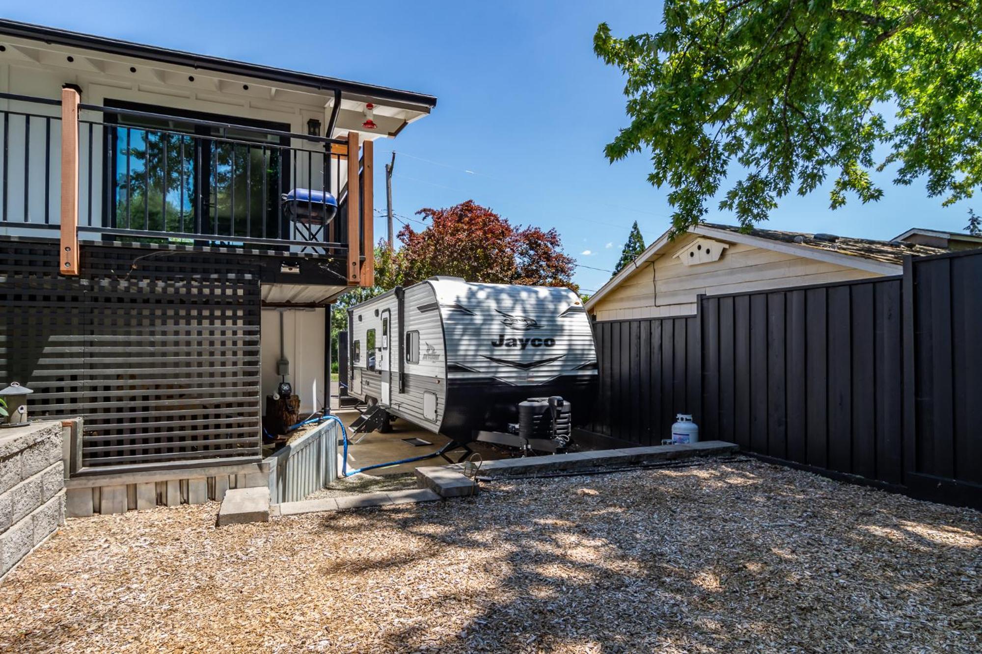 מלון Chic Rv Retreat, Stunning Yard In רוזבורג מראה חיצוני תמונה